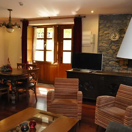 Hotel La Casona De Don Santos Proaza